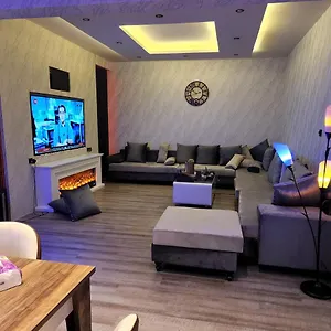 https://mina-al-arab-guest-house.sharjah-hotels.com